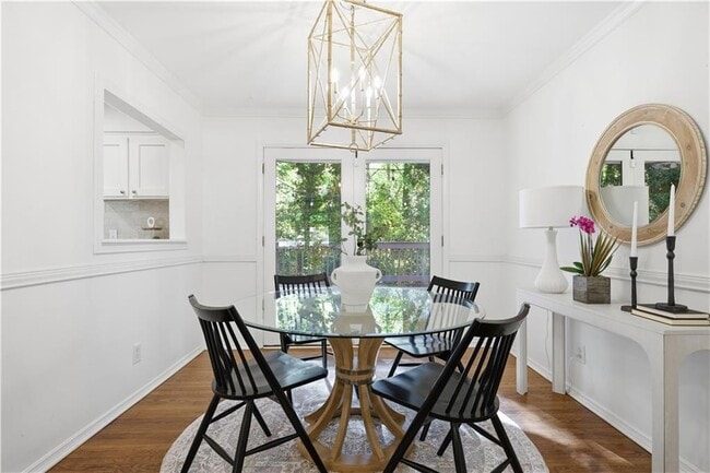 Building Photo - 2070 Drew Valley Rd NE