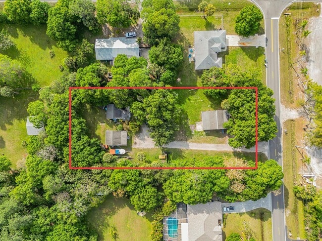 Building Photo - 4851 Kirby Loop Rd