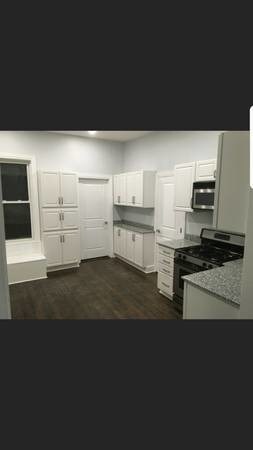 Building Photo - 3408 S Lowe Ave