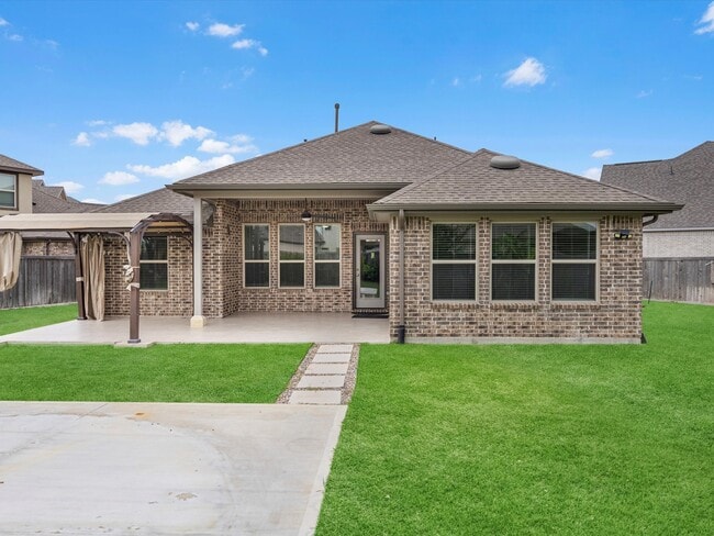 Building Photo - 15211 Montezuma Quail Dr