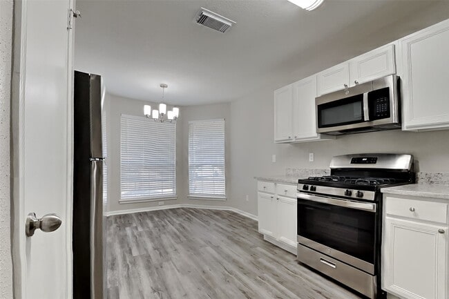 Building Photo - 2318 Friarwood Trail