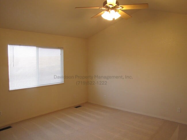 Building Photo - Gorgeous 4 Bedroom Home in Widefield/Fountain Area