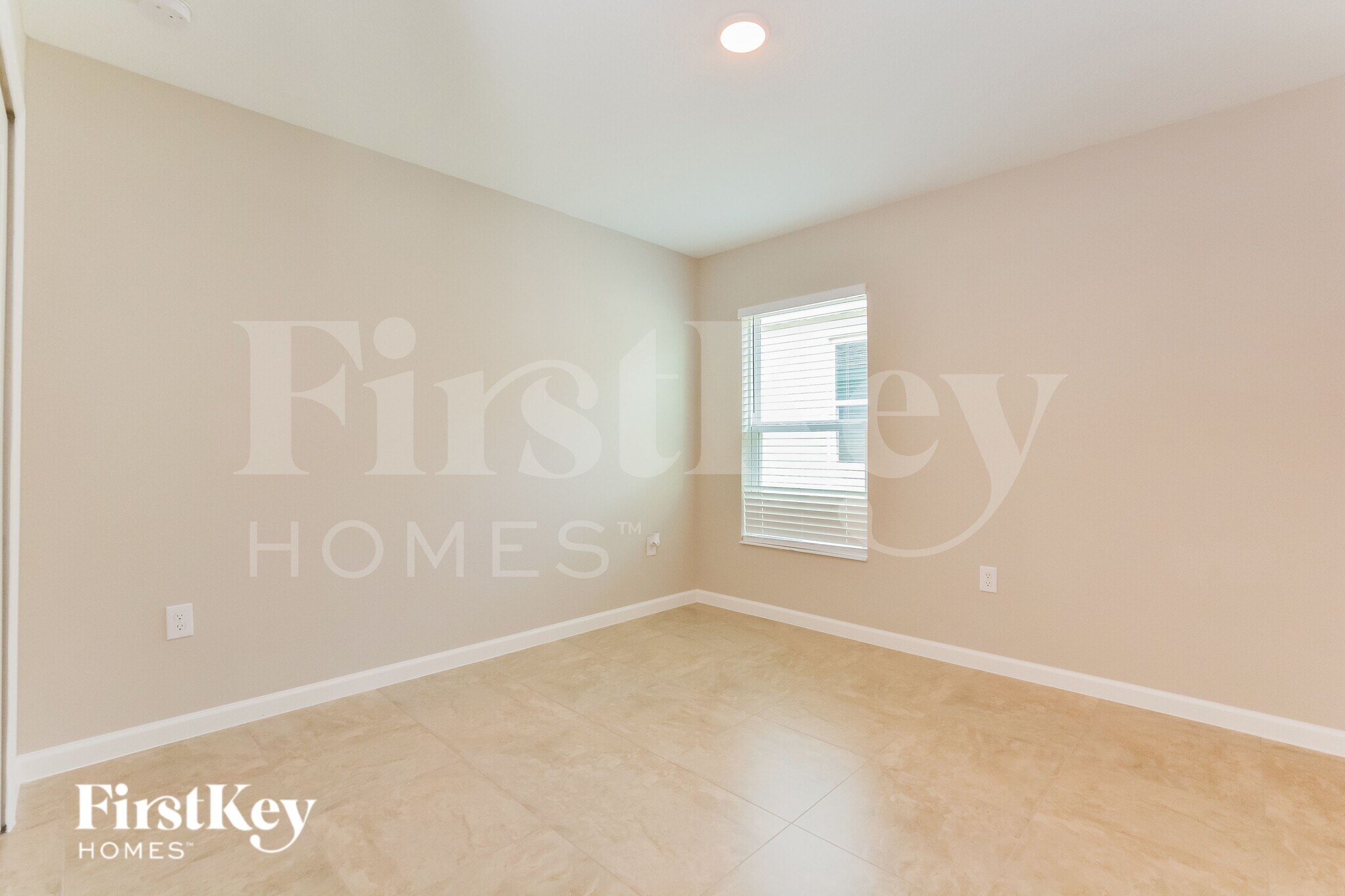 Building Photo - 614 Lindbergh Wy