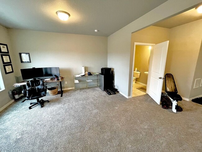 Building Photo - 7870 Bone Crk Pt