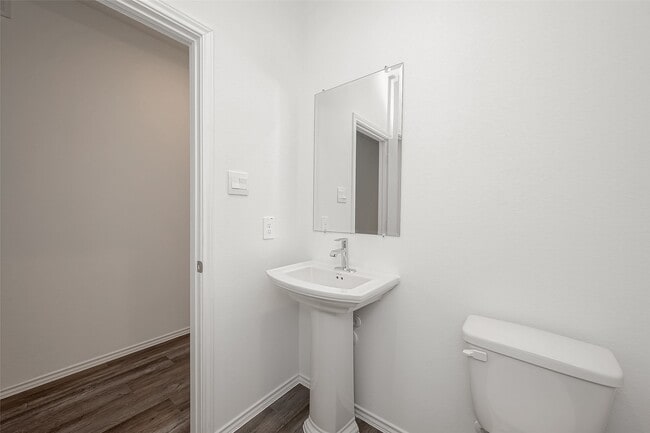 Building Photo - 5619 Vintage Oakmont Dr