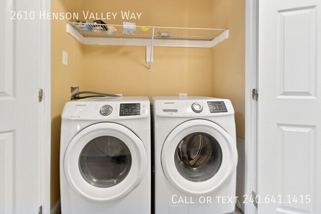 Building Photo - 2610 Henson Valley Way