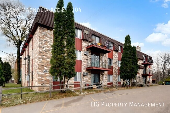 Primary Photo - 1846 Magnolia Ave E