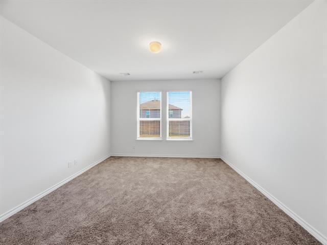 Building Photo - 663 Saxony Dr