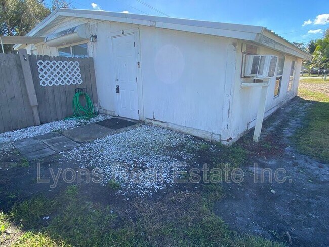 Building Photo - 1746 Pacific Ave