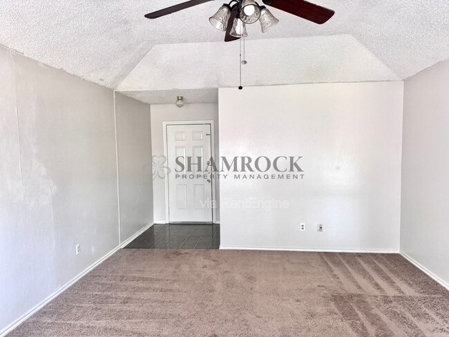 Building Photo - 535 Barbara Jean Dr