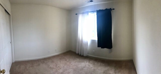 Building Photo - Clean 4 Bedroom, 2.5 Bath Home with 3 Car ...