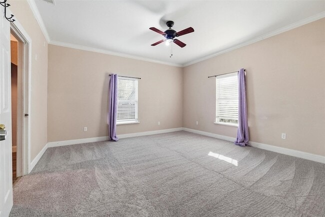 Building Photo - 2734 Fordham Rd