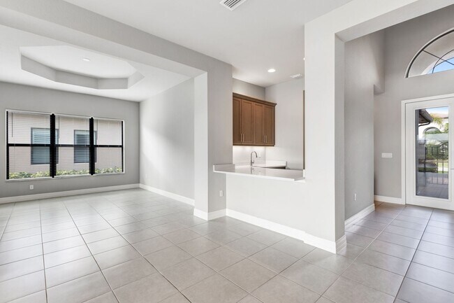 Building Photo - ** STONECREEK ** 3 BED + DEN / 3.5 BATH - ...