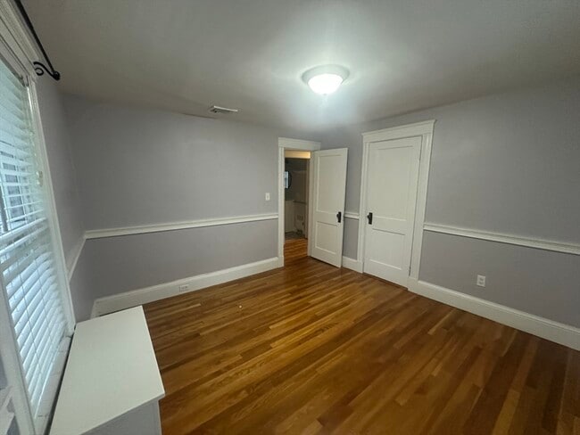 Building Photo - 23 Bower Rd