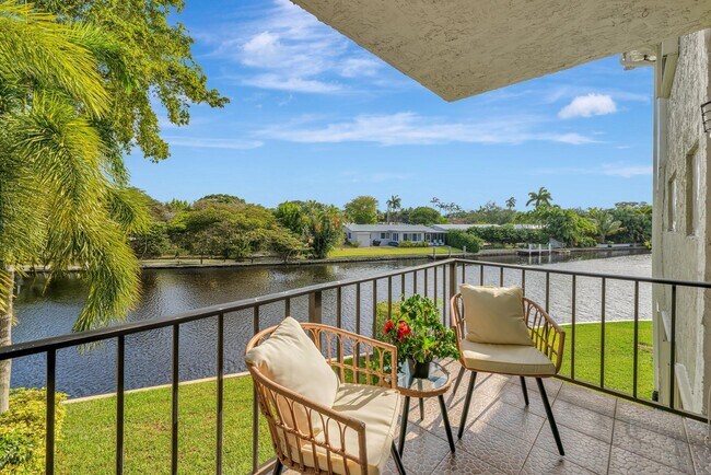 Building Photo - 3004 NE 5th Terrace