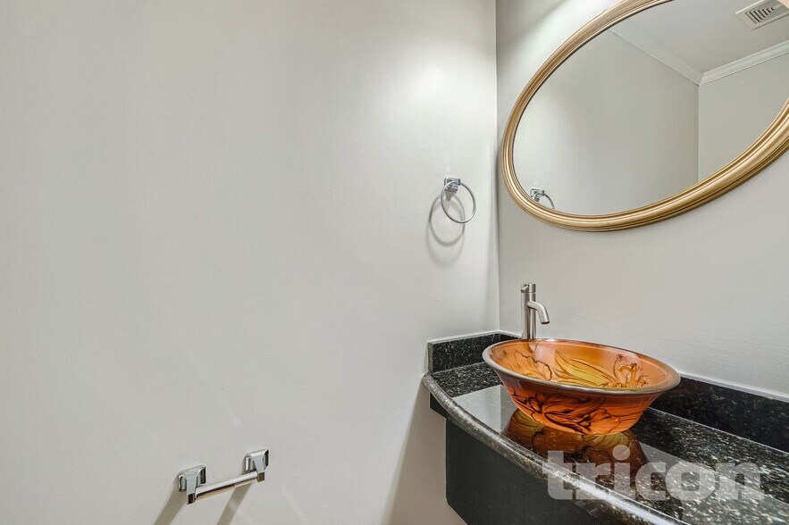 Building Photo - 3341 Rose Ridge