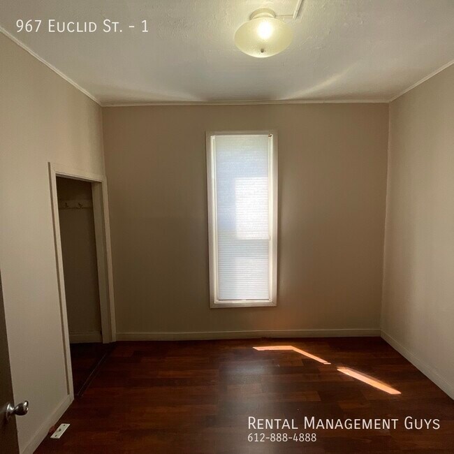 Building Photo - 967 Euclid St