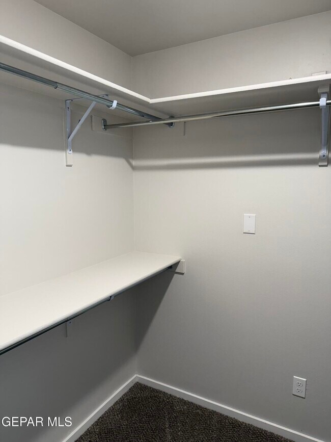 Building Photo - 10148 Texas Madrone Dr