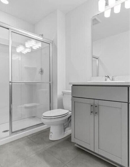 Building Photo - 9133 Night Skye Ave