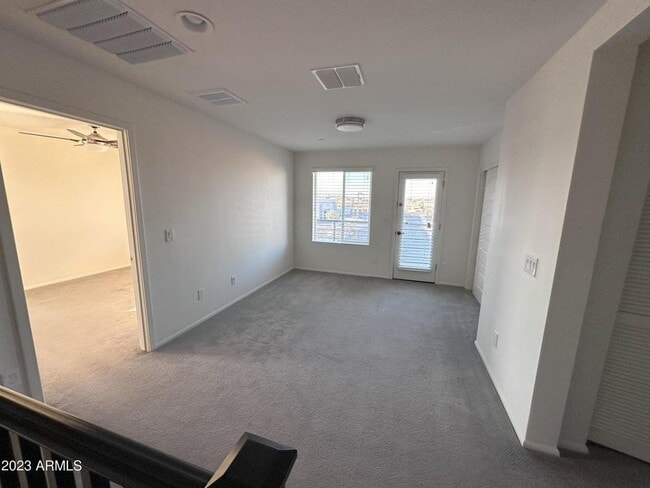 Building Photo - 1250 Abbey Ln