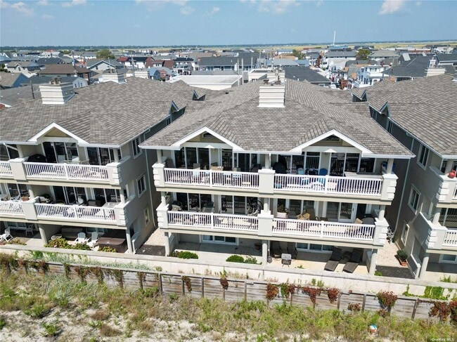 Primary Photo - 1051 Oceanfront