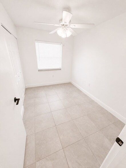 Building Photo - 1187 Bentley Rd