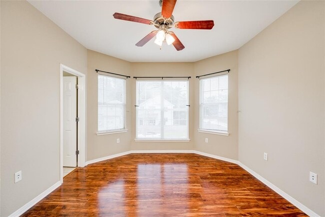 Building Photo - 3000 Prado St