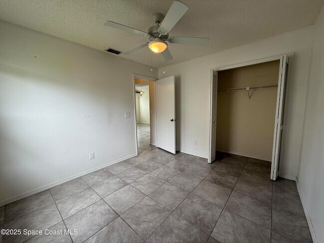 Building Photo - 3506 Egret Dr