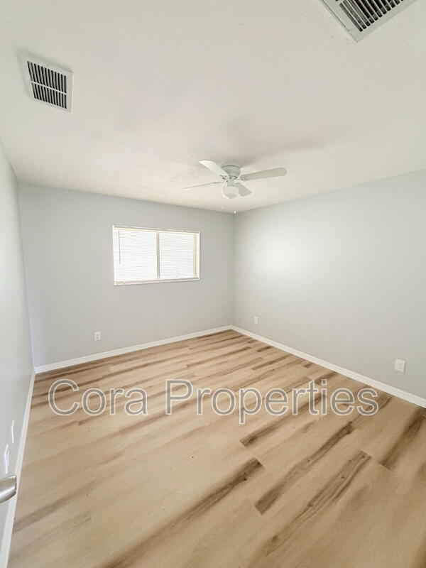 Building Photo - 825 Avenue Y NW