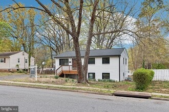 Building Photo - 1506 Maryland Ave
