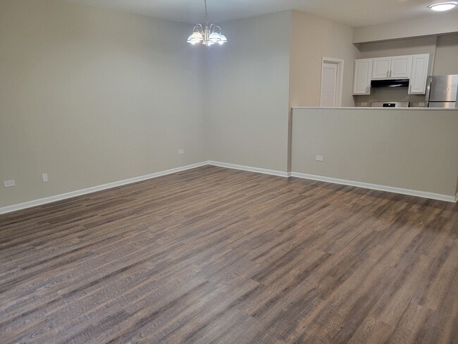 Building Photo - 817 S Kedzie Ave