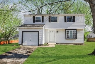 Building Photo - 874 Hilton Dr