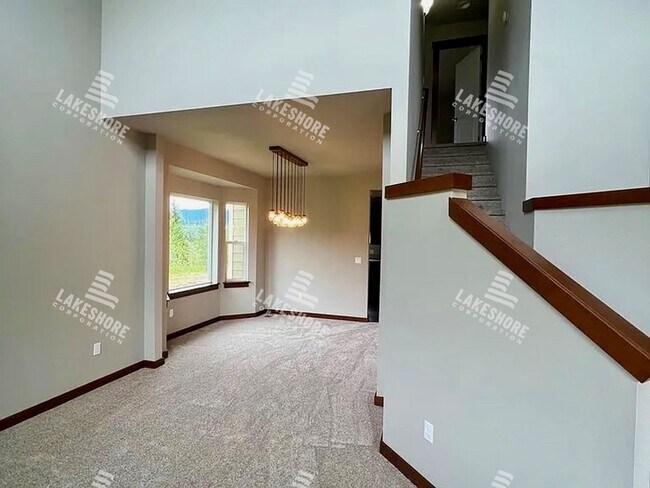 Building Photo - Spacious and Secluded 4 Bed 2 Bath Monroe Home w/ Beautiful Views!!