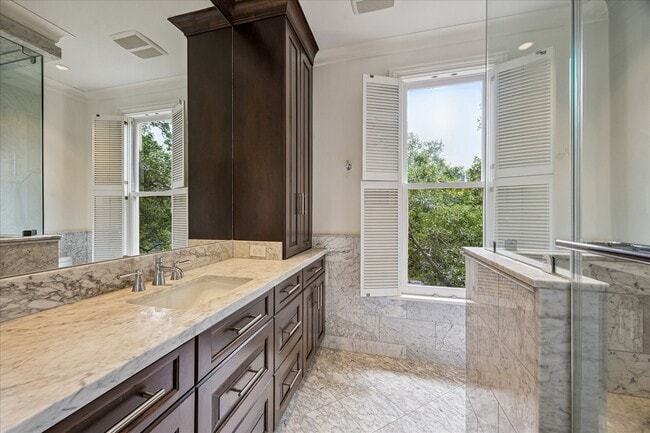 Building Photo - 2368 Timber Ln