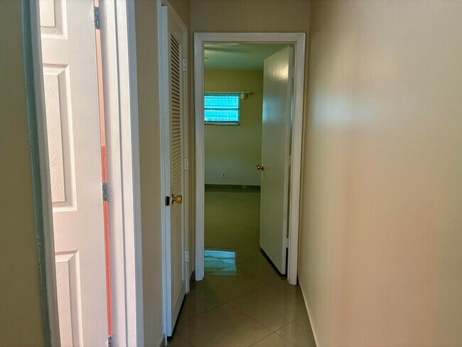 Building Photo - 7470 NW 7th Pl