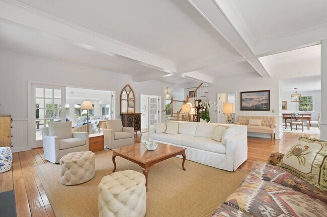 Building Photo - 35 Toylsome Ln