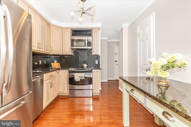 Building Photo - 7505 Democracy Blvd