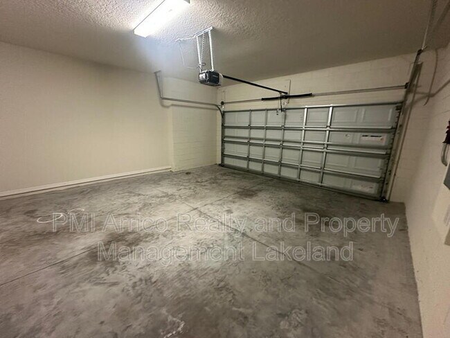 Building Photo - 8739 Micmac Ct