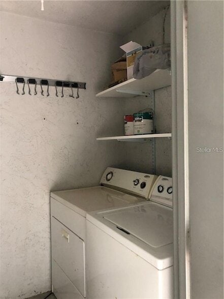 Building Photo - 803 Pine Ridge Rd