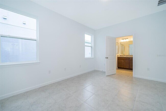 Building Photo - 4446 Davos Dr