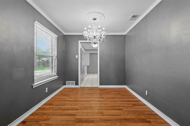 Building Photo - 2915 Touraine Dr