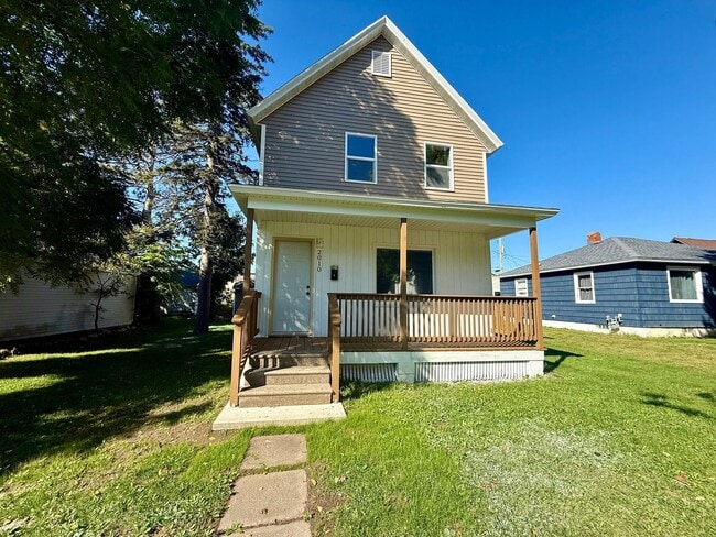 Building Photo - 2 Bed 1 Bath Single Family Home in Wausau