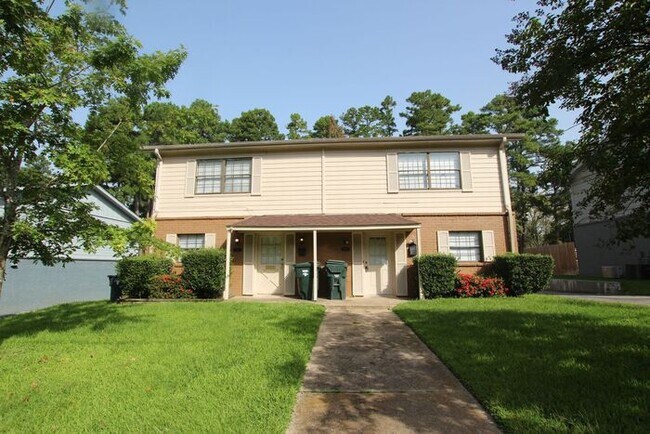 Building Photo - Beautiful 3 Bedroom, 2.5 Bath Townhome in Tyler – Available!