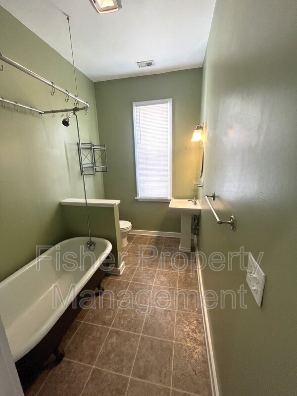 Building Photo - 509 N 30th St