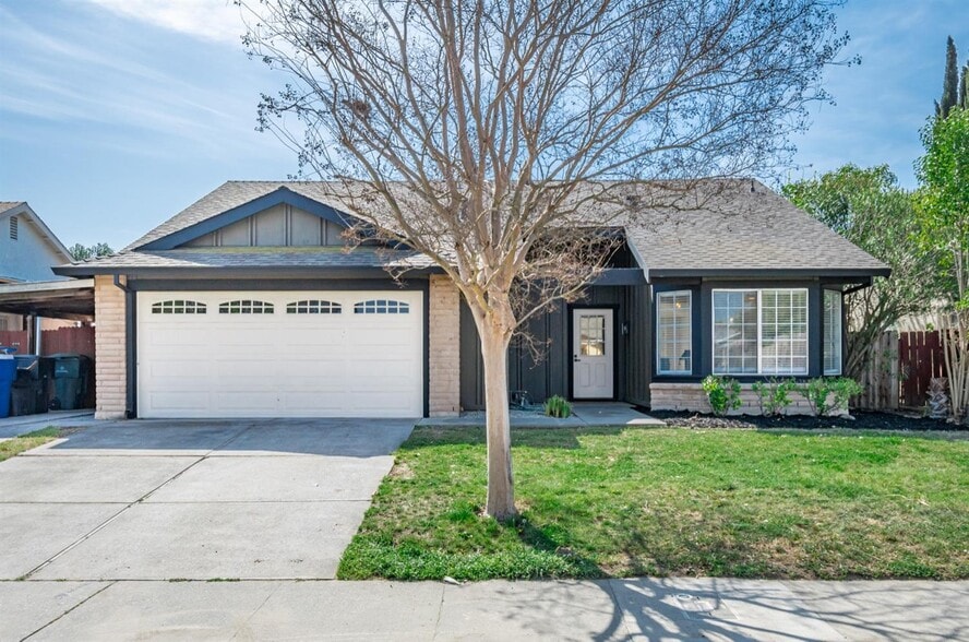 Building Photo - 4240 Ardwell Way