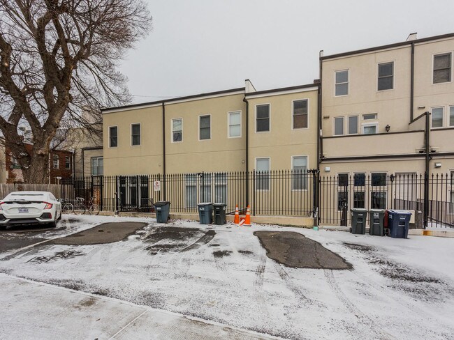 Building Photo - 1230 4th St NW