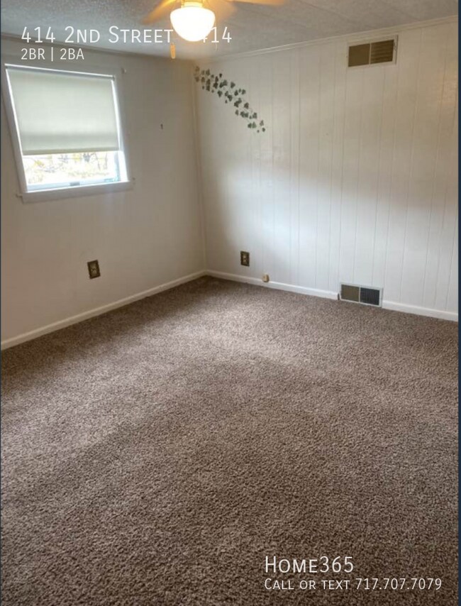 Building Photo - Charming 2 Bedroom Home!