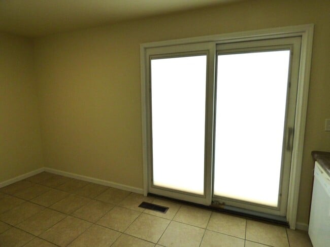 Building Photo - 1311 Edenton Dr