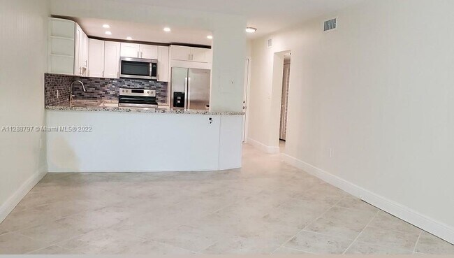 Building Photo - 201 Galen Dr