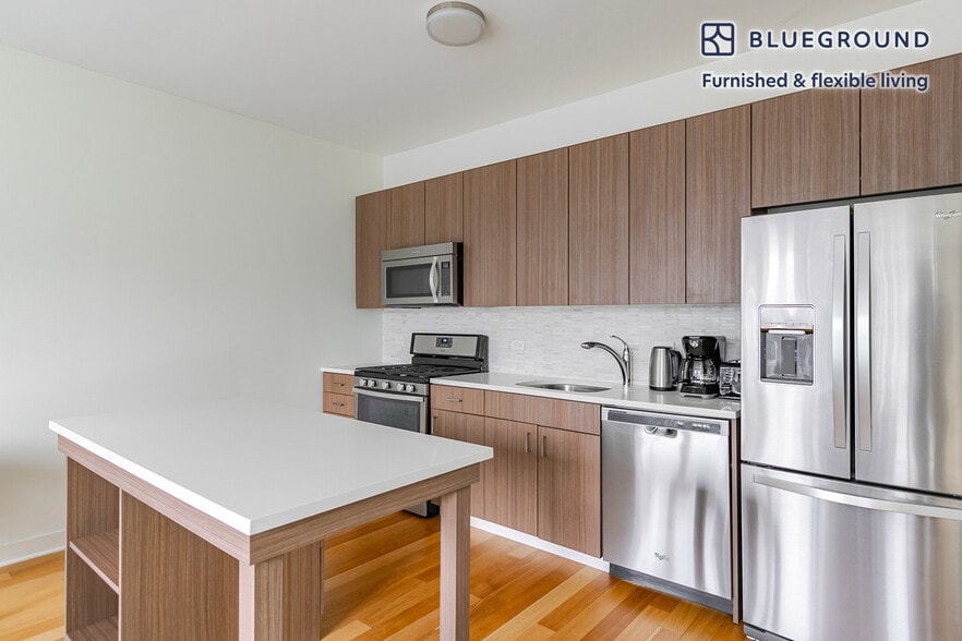 Building Photo - 340 E North Water St